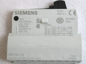 SIEMENS 3RV1901-2E Querliegener Hilfsschalter -used-