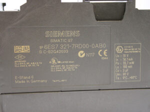 Siemens 6ES7321-7RD00-0AB0 SIMATIC S7 Ecke abgebrochen E-Stand 06 -used-