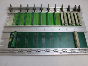 Siemens 6ES5701-2LA12 SIMATIC S5 Rack -used-