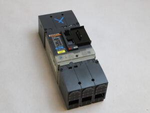 Merlin Gerin Compact NS 100L Leistungsschalter -used-