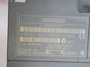 Siemens 6ES7321-7RD00-0AB0  Simatic S7 ‘Klappe fehlt’ -used-