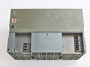 Siemens 6ES7307-1KA00-0AA0 Simatic S7-300 E: 3 Klappe fehlt -used-