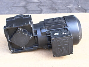 SEW WF30DT71D4 Gear Motor i=39,00:1 -used-