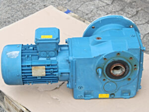 Getriebebau NORD SK9032.1AFB-100LH/4 Kegelstirnradgetriebe + SK 100LH/4 -used-