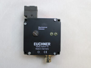 EUCHNER TZ2LE024MVAB Sicherheitsschalter 24V AC/DC -OVP/unused-