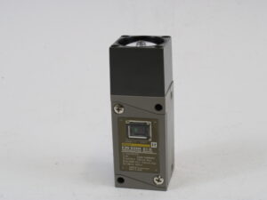 OMRON E3N-D2H4 S1-G Photoelectric Switch/Reflextaster fotoelektrischer Sensor -used-
