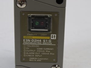 OMRON E3N-D2H4 S1-G Photoelectric Switch/Reflextaster fotoelektrischer Sensor -used-