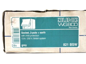 Jung WG800 821BSW Aufputz Feuchtraum Steckdosen für UK 13A/250V 10 x – OVP/unused –