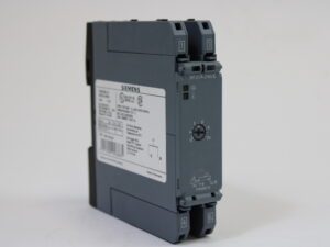 SIEMENS 3RP2574-2NW30 Time Relay -used-