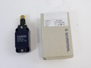 SCHMERSAL MR 330-11Y-M20-1366 Positionsschalter -used-