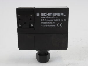 SCHMERSAL AZM 170-02ZRKA 24 VAC/DC Sicherheitsschalter -used-