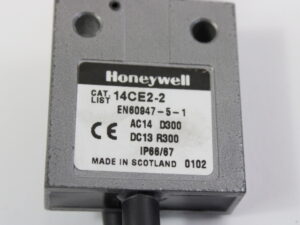 Honeywell 14CE2-2 Endschalter, Rollenstößel -unused-