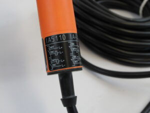 ifm efector IA5110 IA-2010-FRKG Induktiver Sensor -used-