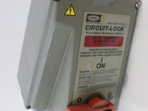 Hubbell Circuit-Lock HBL430mI7W -used-