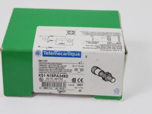 Telemecanique XS1 N18PA349D induktiver Näherungsschalter -unused/OVP-