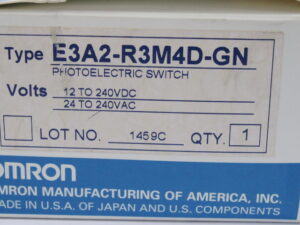 Omron E3A2-R3M4D-GN fotoelektrischer Sensor -unused/OVP-