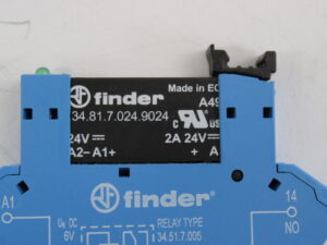 4x Finder 34.81.7.024.9024 Relais + 93.51.7.024 Sockel -unused-