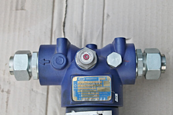 Z:X10925.JPG