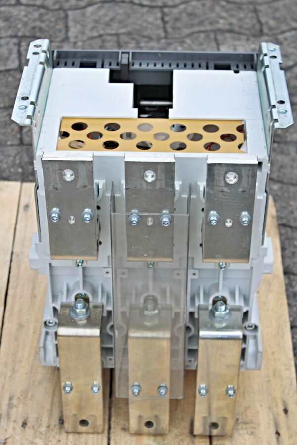 Z:X11446.JPG