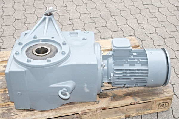 Z:X11501.JPG